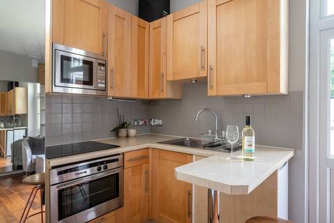 undefined, Woodside, Wimbledon, London, SW19