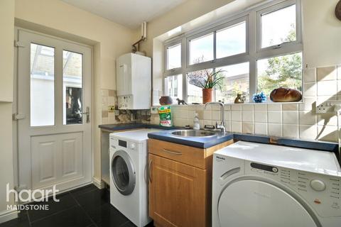 3 Collinge Close, East Malling, West Malling, ME19 6QS