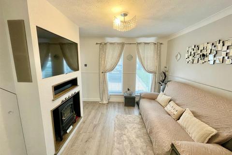 50 Squires Gate, Gunthorpe, Peterborough, PE4 7BT