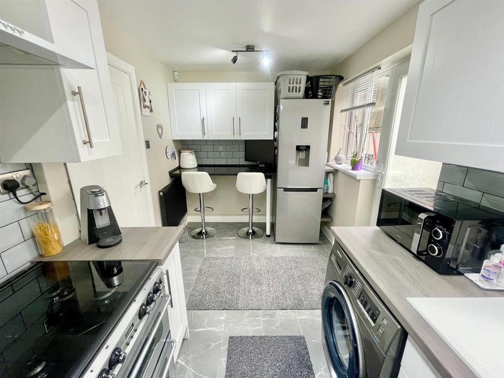 KItchen 4.jpg