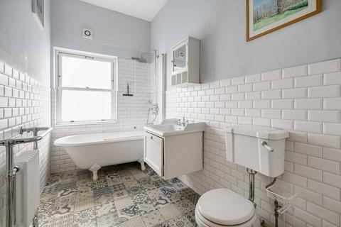 2 bedroom flat for sale, Uxbridge Road, Shepherd's Bush, London, W12