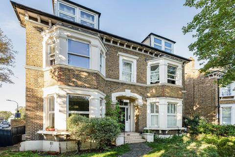 2 bedroom flat for sale, Uxbridge Road, Shepherd's Bush, London, W12