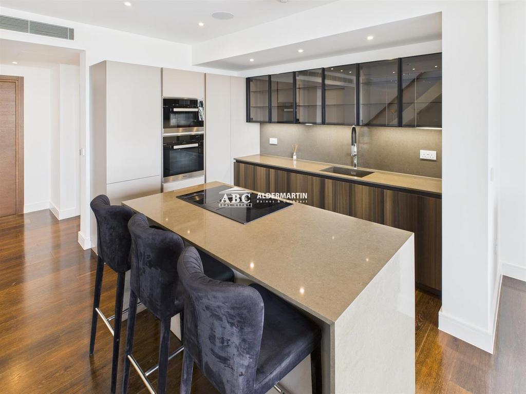 CAM03215 G0-PR0088-STILL002.jpg