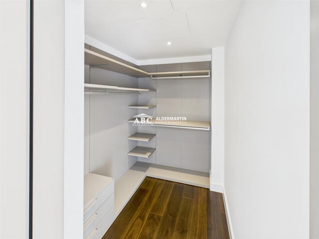 CAM03215 G0-PR0088-STILL007.jpg