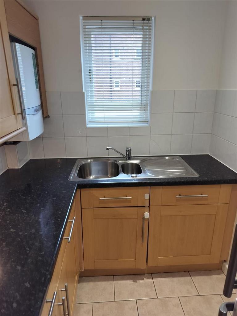 Kitchen pic1.jpg