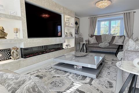 4 bedroom detached house for sale, Morley Carr Drive, Yarm, TS159FE