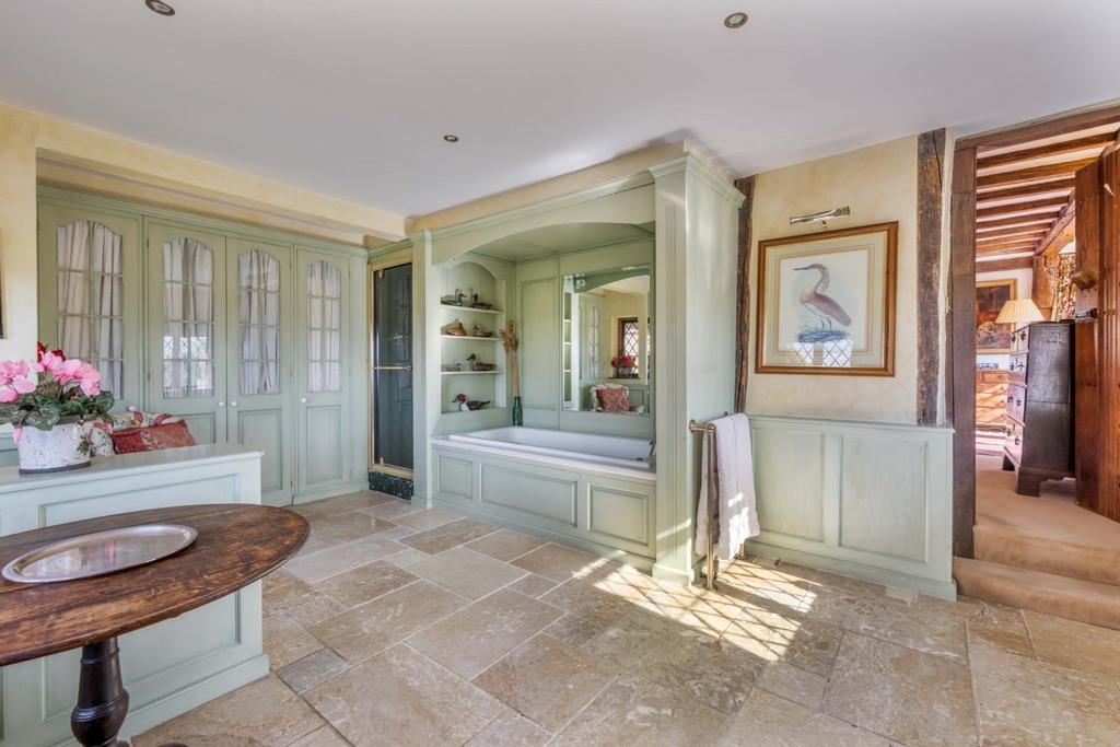 Ensuite Bathroom
