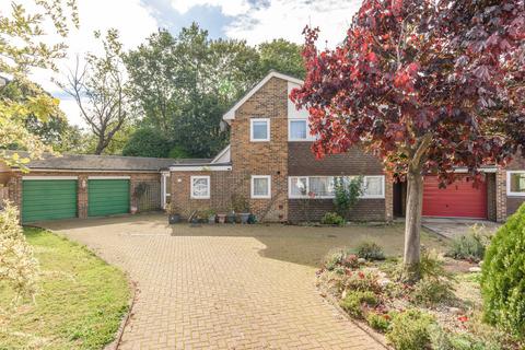 4 bedroom detached house for sale, Long Lodge Drive, Walton-on-Thames, KT12