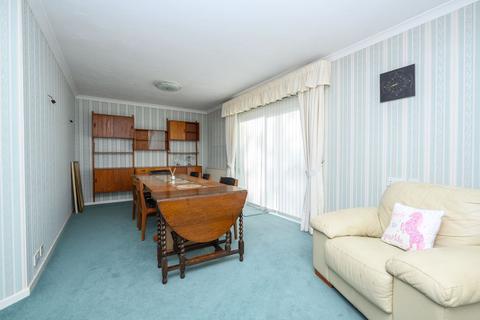 4 bedroom detached house for sale, Long Lodge Drive, Walton-on-Thames, KT12