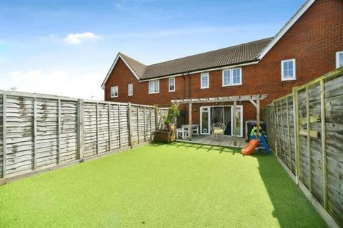 3 bedroom terraced house for sale, Gladys Avenue, Peacehaven, BN10 8FF