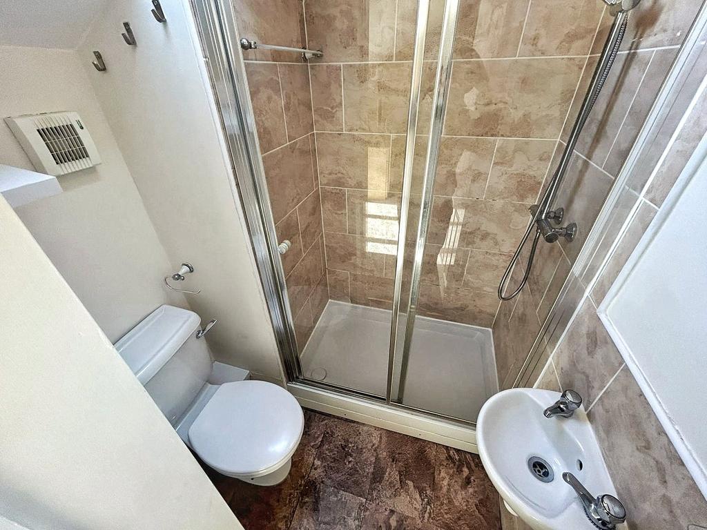 Ensuite Shower Room