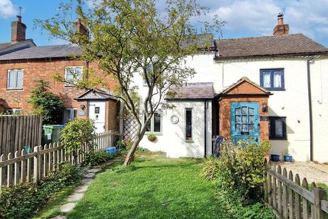 2 bedroom cottage for sale, Main Street, Twyford, Buckingham