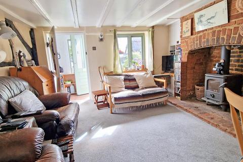 2 bedroom cottage for sale, Main Street, Twyford, Buckingham