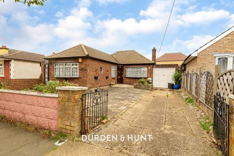 3 bedroom detached bungalow for sale, Briscoe Road, Rainham, RM13