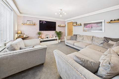 3 bedroom terraced house for sale, Turners Hill, Hemel Hempstead, HP2