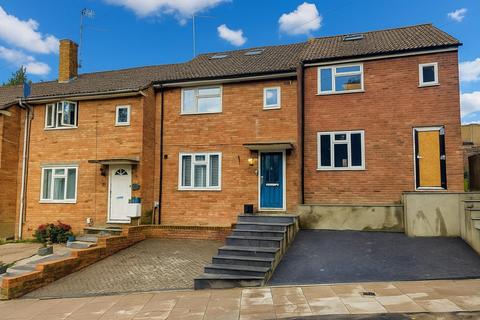 3 bedroom terraced house for sale, Turners Hill, Hemel Hempstead, HP2