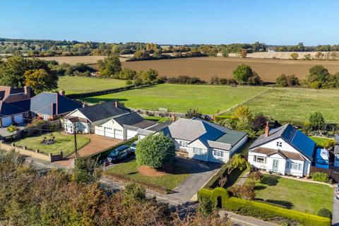 4 bedroom detached bungalow for sale, Wethersfield Road, Finchingfield, Braintree