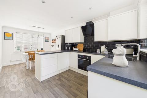 3 bedroom semi-detached house for sale, The Street, Brockdish, Diss