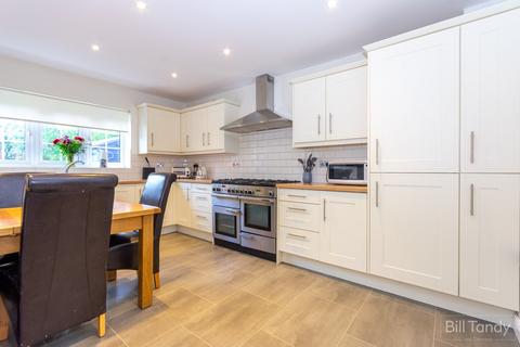 undefined, Ashmole Avenue, Burntwood, WS7