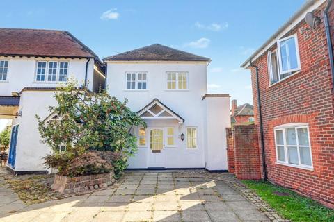 Angel Court, High Street, Godalming, Surrey, GU7