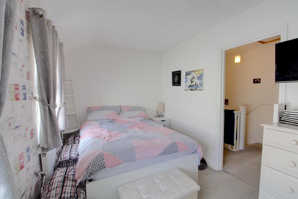 Bedroom2