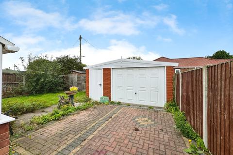 2 bedroom detached bungalow for sale, Kirton Lane, Doncaster DN8