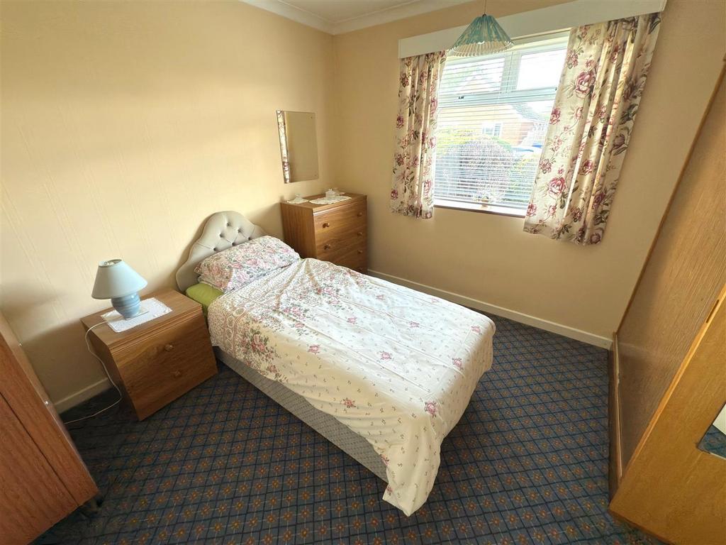 BED 2.jpg