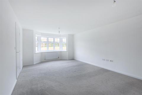 undefined, Fuller Close, Shrivenham SN6