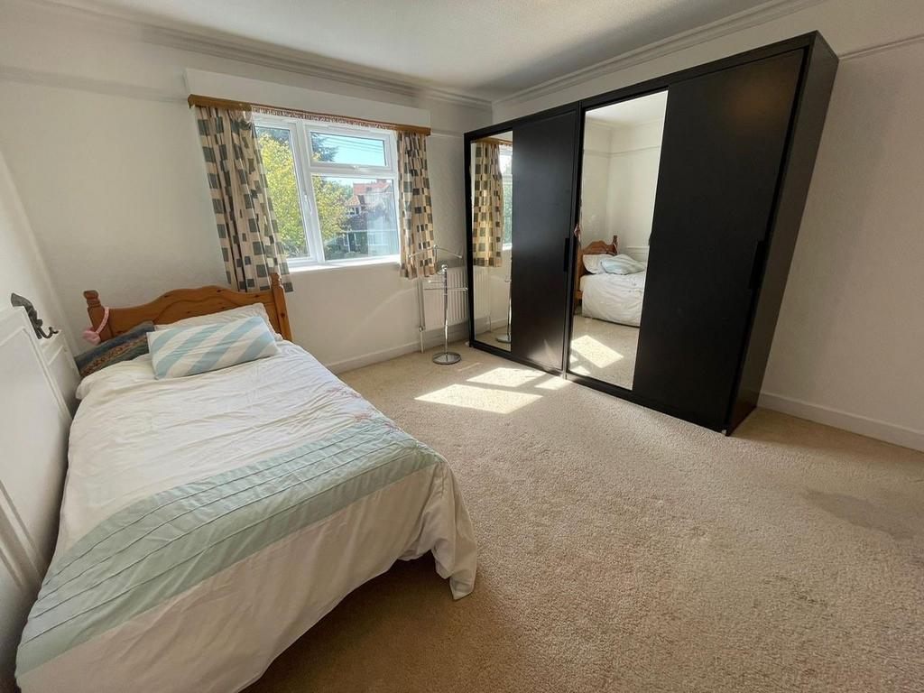Bedroom 2.jpg