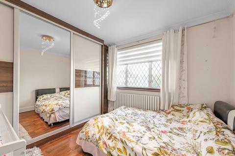 undefined, Ferrymead Gardens, Greenford UB6