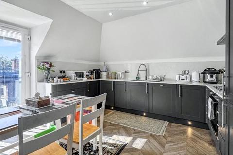 2 bedroom apartment for sale, Eggars Hill, Aldershot, Hampshire, GU11
