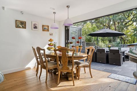 4 bedroom semi-detached house for sale, The Lawns, Hatch End, Pinner HA5