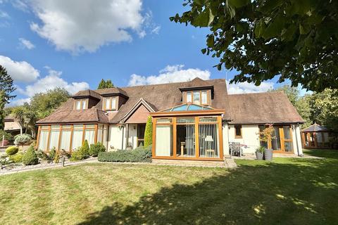 undefined, Ashburn Place, Fordingbridge, SP6 1FD