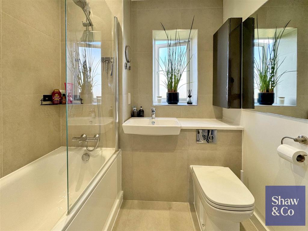 Bathroom.jpeg