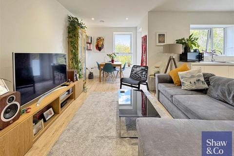 1 bedroom flat for sale, Pears Road, Hounslow TW3