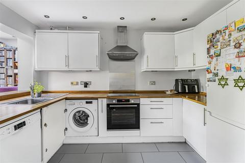3 bedroom semi-detached house for sale, Gills Hill Lane, Radlett