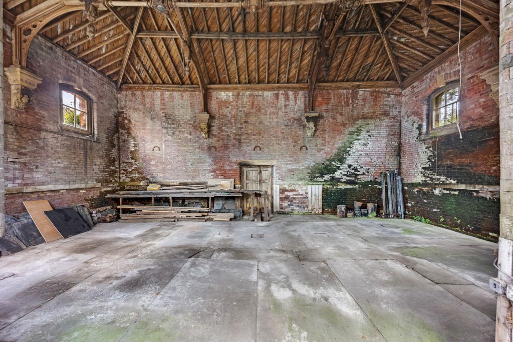 Stables Internal