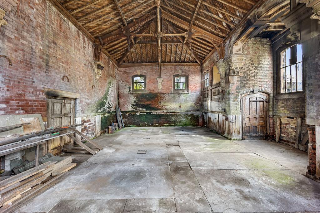 Stables Internal