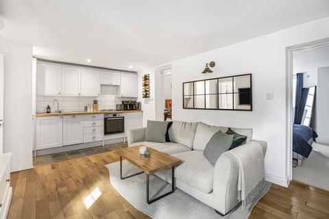 2 bedroom flat for sale, Verulam Road, St. Albans, Hertfordshire, AL3