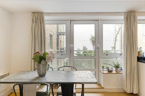 2 bedroom flat for sale, Mill Street, London, SE1