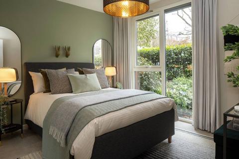 3 bedroom flat for sale, Hayes Village, Hayes UB3