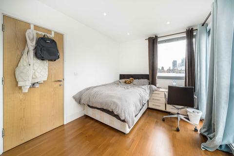 2 bedroom flat for sale, Basire Street, London N1