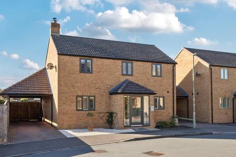 3 bedroom detached house for sale, Cotswold Close,  Minster Lovell,  OX29