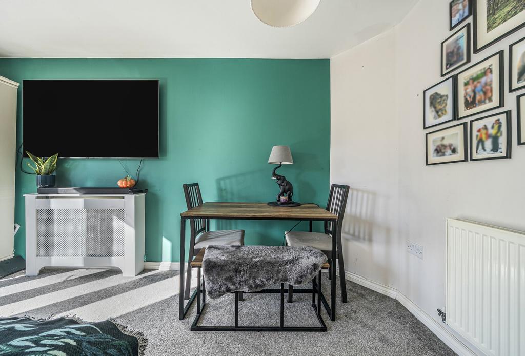 Sitting/Dining Room