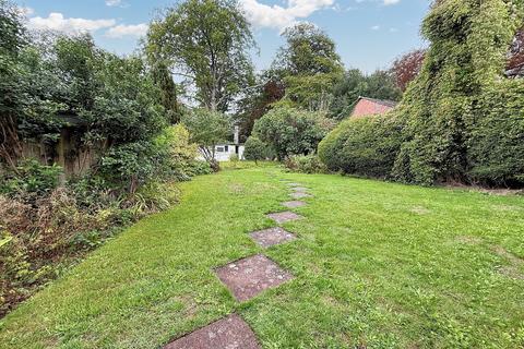 undefined, Bryanston