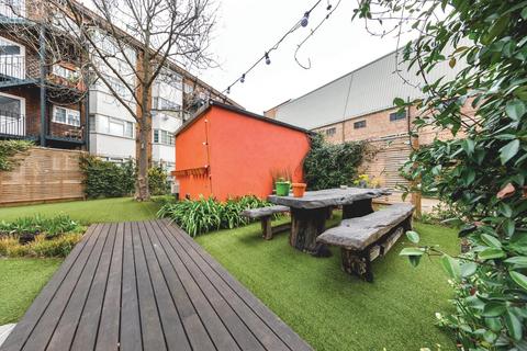 2 bedroom flat for sale, Stockwell Park Walk, London SW9