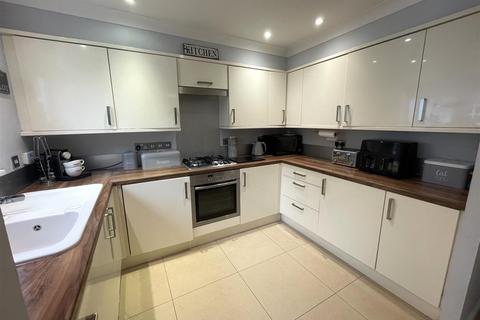 4 bedroom detached house for sale, Barwick Close, Rustington BN16