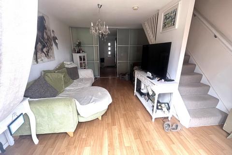 undefined, Blackberry Way , Newark