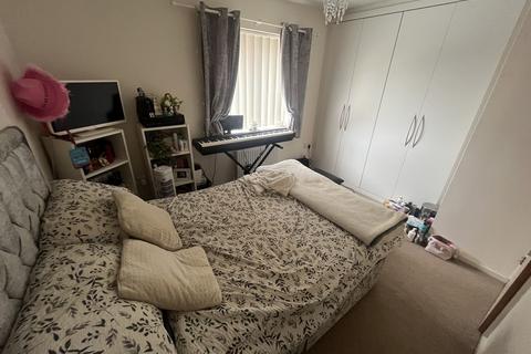 undefined, Blackberry Way , Newark