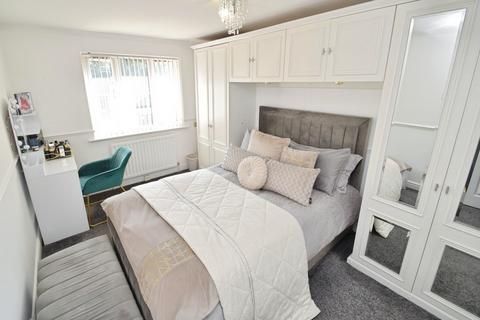 23 Burnsdale, Allerton, Bradford, BD15 9DA